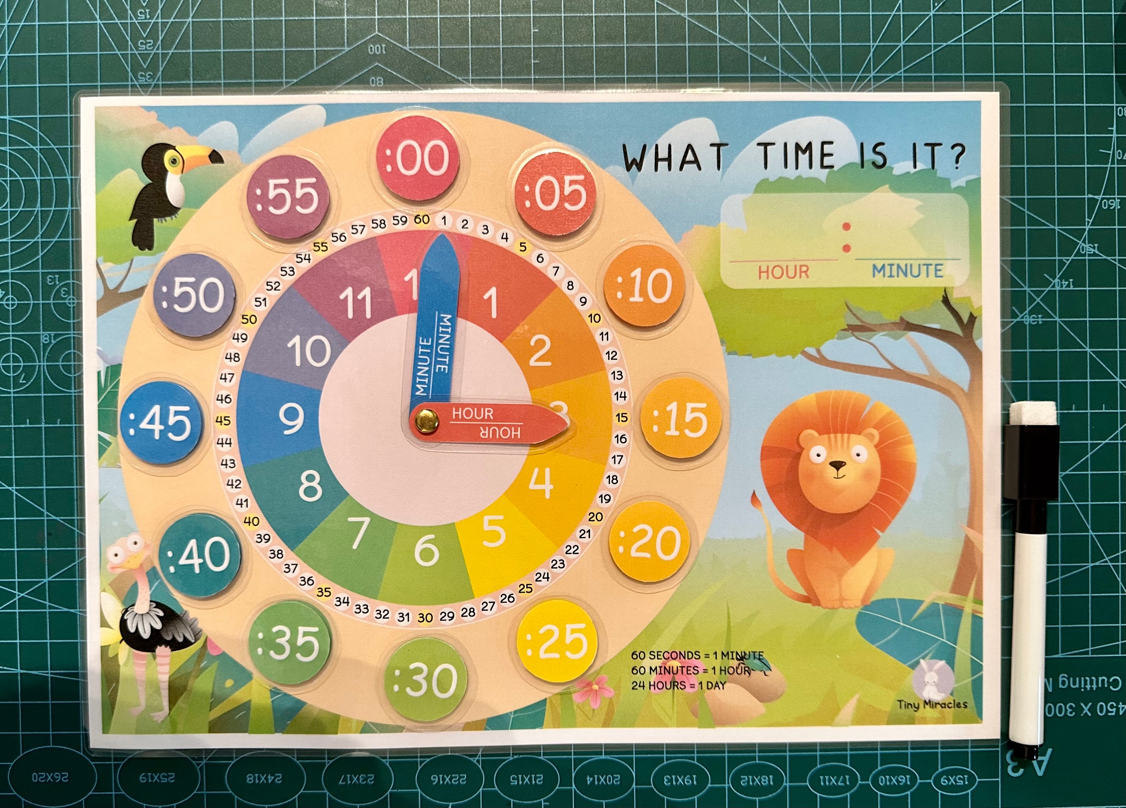 Children's educational clock toy with animal illustrations 